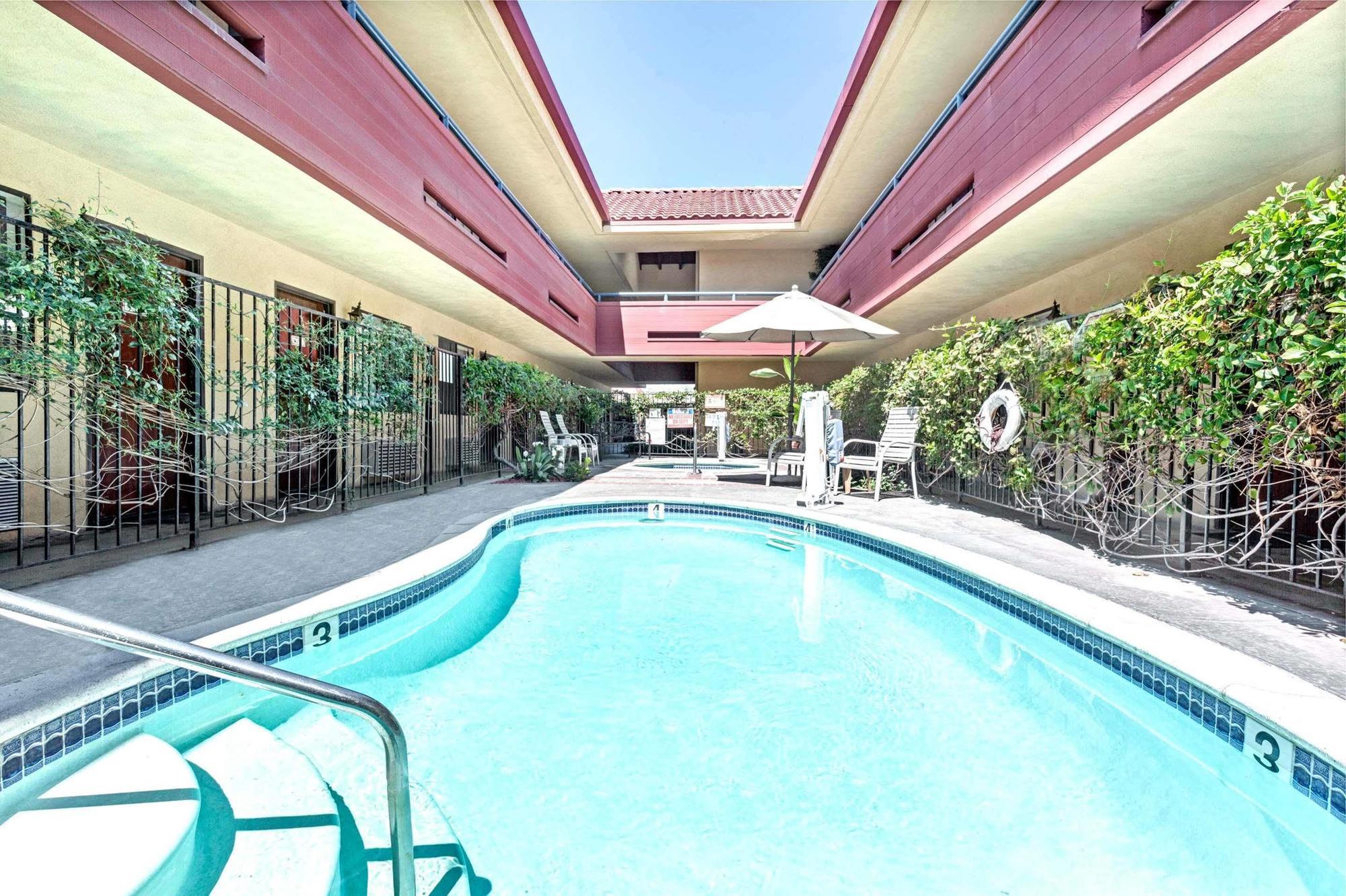 Vantage Point Inn - Woodland Hills Los Angeles Exteriör bild
