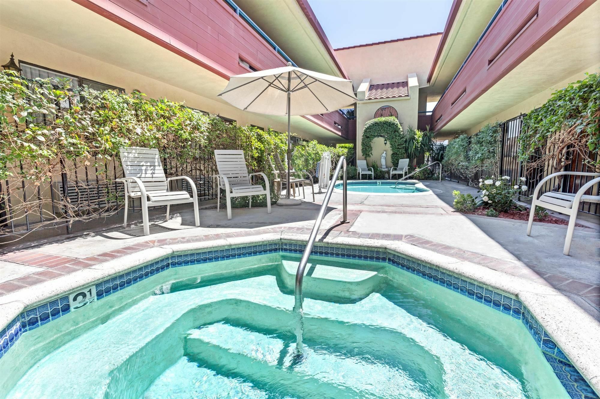 Vantage Point Inn - Woodland Hills Los Angeles Exteriör bild